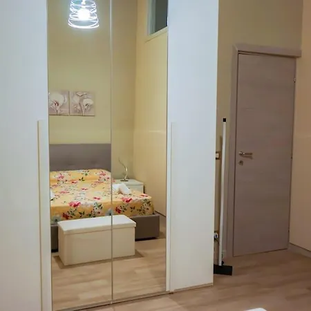 Michelangelo Lägenhet Letojanni