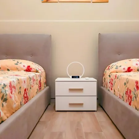 Michelangelo Lägenhet Letojanni